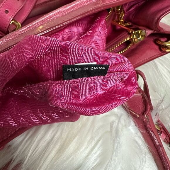 💯Authentic Prada Tote Bag🍀 - Picture 16 of 17